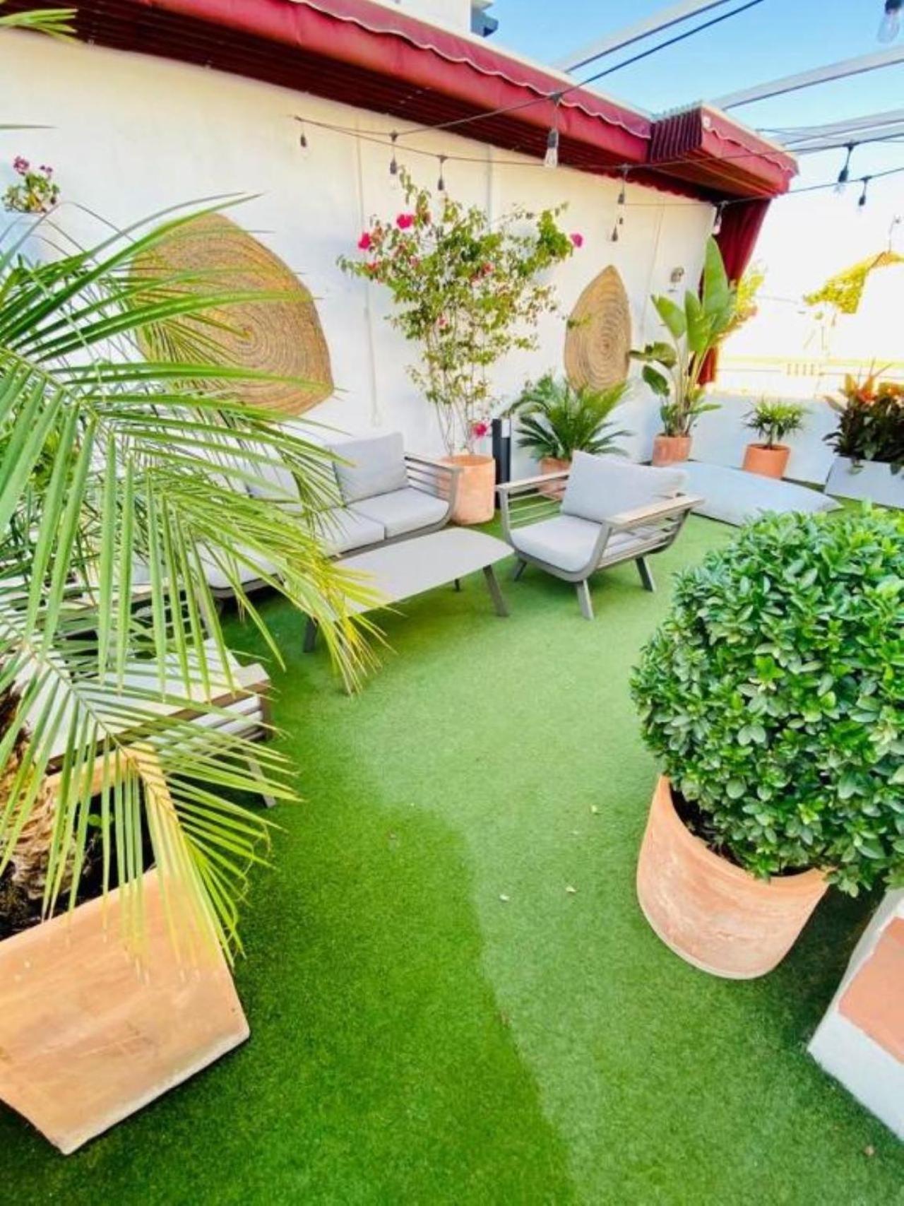 Atico Suite Con Terraza Totalmente Privada En Pleno Centro Historico De Sevilla Bagian luar foto